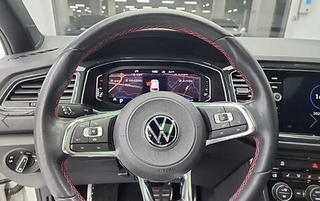 Volkswagen T-Roc I, 2021 год, 2 091 000 рублей, 10 фотография