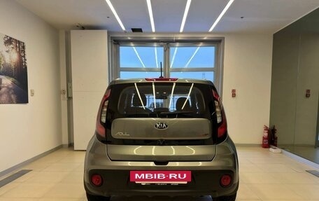KIA Soul II рестайлинг, 2017 год, 1 380 000 рублей, 6 фотография