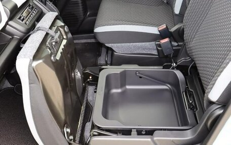 Suzuki Hustler, 2022 год, 605 000 рублей, 17 фотография