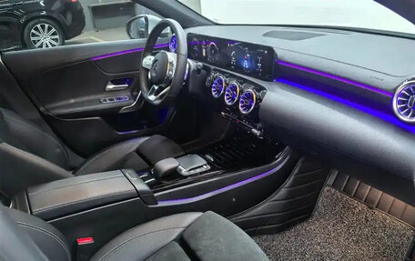 Mercedes-Benz A-Класс, 2022 год, 2 000 001 рублей, 12 фотография