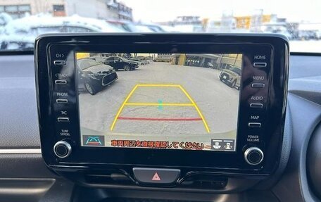 Toyota Yaris, 2022 год, 872 000 рублей, 14 фотография