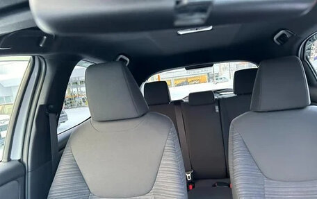 Toyota Yaris, 2022 год, 872 000 рублей, 18 фотография