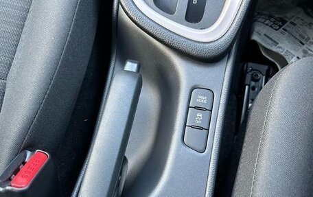 Toyota Yaris, 2022 год, 872 000 рублей, 17 фотография