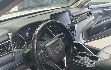 Toyota Camry, 2021 год, 2 500 000 рублей, 11 фотография