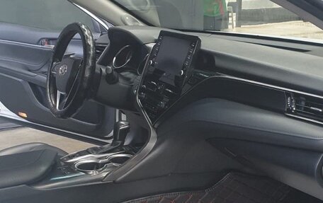 Toyota Camry, 2021 год, 2 500 000 рублей, 13 фотография