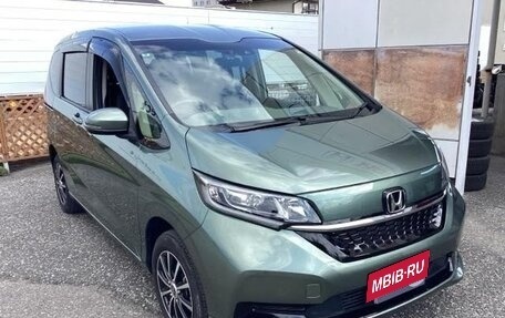 Honda Freed II, 2022 год, 1 250 000 рублей, 1 фотография
