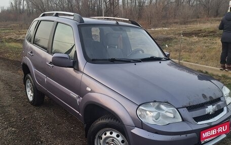 Chevrolet Niva I рестайлинг, 2010 год, 360 000 рублей, 3 фотография