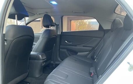 Hyundai Elantra, 2021 год, 1 370 000 рублей, 8 фотография