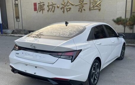 Hyundai Elantra, 2021 год, 1 370 000 рублей, 4 фотография