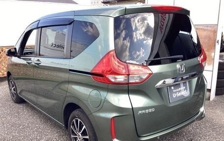 Honda Freed II, 2022 год, 1 250 000 рублей, 7 фотография