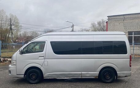 Toyota HiAce H200, 2012 год, 1 300 000 рублей, 3 фотография