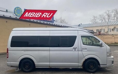 Toyota HiAce H200, 2012 год, 1 300 000 рублей, 6 фотография