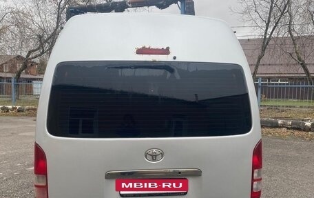 Toyota HiAce H200, 2012 год, 1 300 000 рублей, 5 фотография