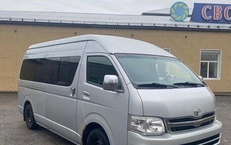 Toyota HiAce H200, 2012 год, 1 300 000 рублей, 7 фотография