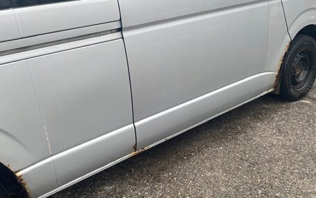 Toyota HiAce H200, 2012 год, 1 300 000 рублей, 16 фотография