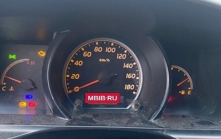 Toyota HiAce H200, 2012 год, 1 300 000 рублей, 17 фотография