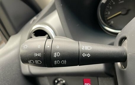 Renault Logan II, 2017 год, 797 000 рублей, 6 фотография