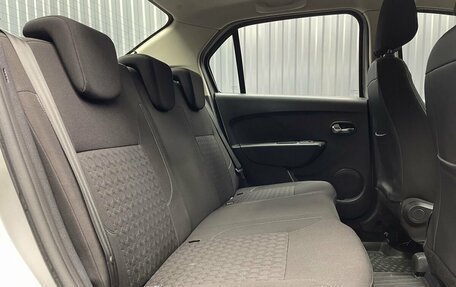 Renault Logan II, 2017 год, 797 000 рублей, 18 фотография