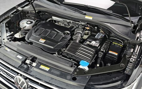 Volkswagen Tiguan II, 2022 год, 2 470 999 рублей, 7 фотография