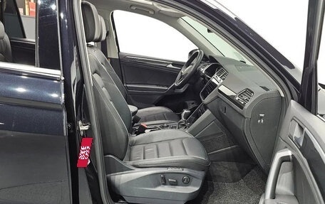 Volkswagen Tiguan II, 2022 год, 2 470 999 рублей, 13 фотография