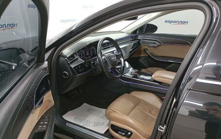 Audi A8, 2018 год, 4 374 000 рублей, 8 фотография