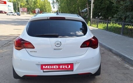 Opel Astra J, 2011 год, 625 000 рублей, 5 фотография