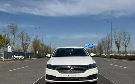 Volkswagen Lavida, 2022 год, 1 295 900 рублей, 2 фотография