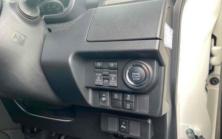 Toyota Roomy I, 2022 год, 1 050 069 рублей, 25 фотография