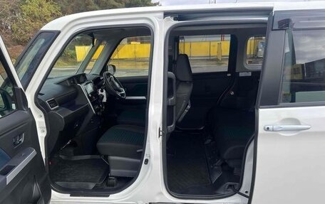 Toyota Roomy I, 2022 год, 1 050 069 рублей, 28 фотография