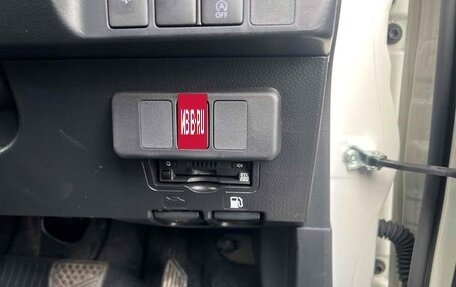 Toyota Roomy I, 2022 год, 1 050 069 рублей, 26 фотография