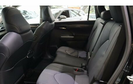 Toyota Highlander, 2025 год, 6 780 000 рублей, 9 фотография