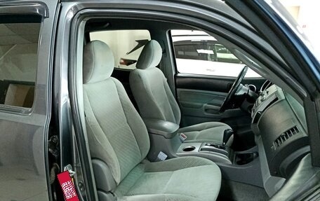 Toyota Tacoma III, 2009 год, 2 495 000 рублей, 8 фотография