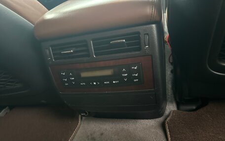 Toyota Land Cruiser 200, 2015 год, 3 699 999 рублей, 7 фотография