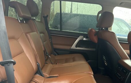 Toyota Land Cruiser 200, 2015 год, 3 699 999 рублей, 6 фотография