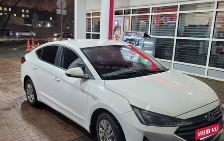 Hyundai Elantra VI рестайлинг, 2019 год, 1 250 000 рублей, 11 фотография