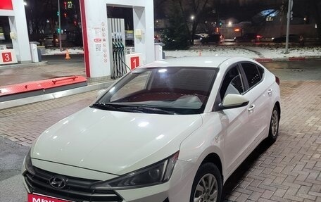 Hyundai Elantra VI рестайлинг, 2019 год, 1 250 000 рублей, 6 фотография