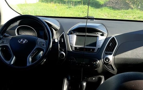 Hyundai ix35 I рестайлинг, 2012 год, 1 150 000 рублей, 2 фотография