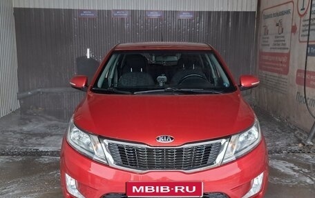KIA Rio III рестайлинг, 2013 год, 820 000 рублей, 1 фотография