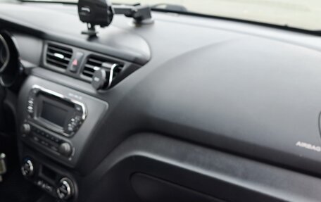 KIA Rio III рестайлинг, 2013 год, 820 000 рублей, 14 фотография