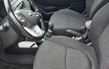 KIA Rio III рестайлинг, 2013 год, 820 000 рублей, 20 фотография