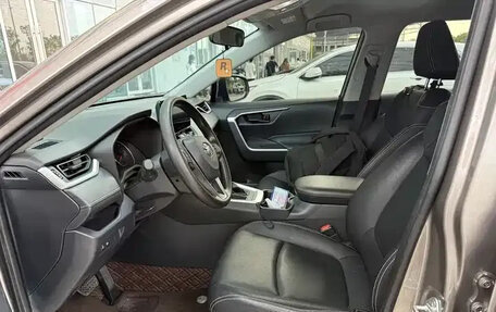 Toyota RAV4, 2023 год, 3 360 500 рублей, 8 фотография