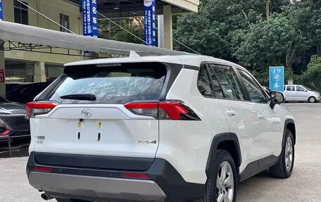 Toyota RAV4, 2023 год, 3 302 500 рублей, 6 фотография