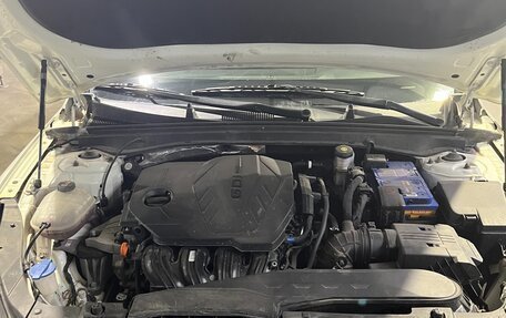 KIA K5, 2021 год, 2 300 000 рублей, 16 фотография