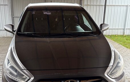 Hyundai Solaris II рестайлинг, 2013 год, 870 000 рублей, 1 фотография