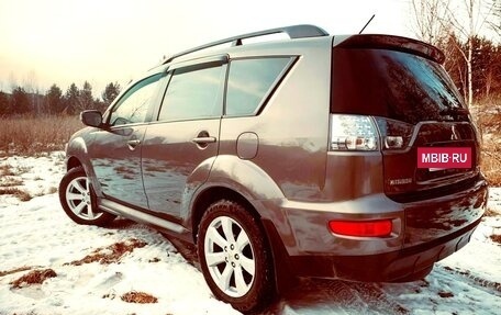 Mitsubishi Outlander III рестайлинг 3, 2012 год, 1 650 000 рублей, 3 фотография