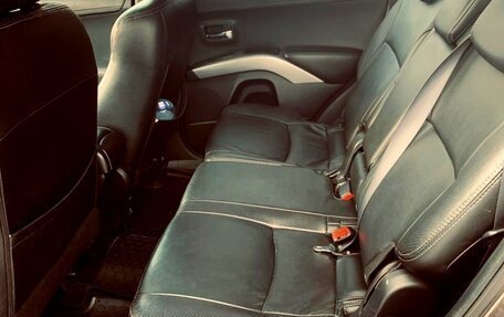 Mitsubishi Outlander III рестайлинг 3, 2012 год, 1 650 000 рублей, 5 фотография