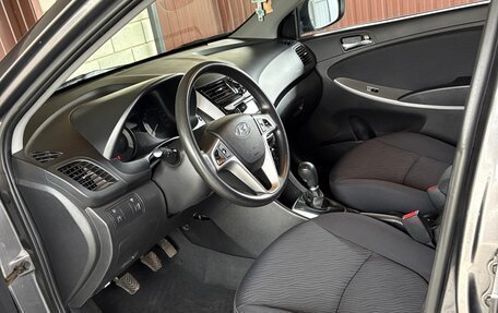 Hyundai Solaris II рестайлинг, 2013 год, 870 000 рублей, 6 фотография