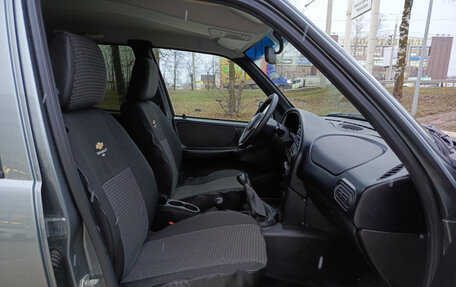 Chevrolet Niva I рестайлинг, 2017 год, 680 000 рублей, 13 фотография