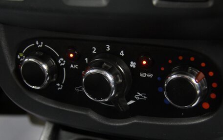 Renault Duster I рестайлинг, 2015 год, 1 120 000 рублей, 22 фотография