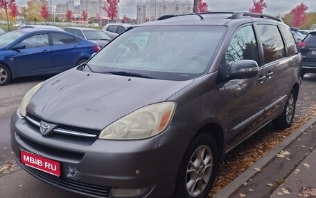 Toyota Sienna II рестайлинг, 2005 год, 880 000 рублей, 1 фотография